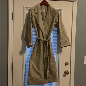 Light-weight wrap rain coat